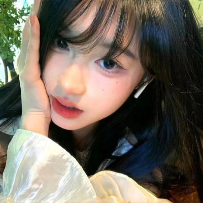 俊俏媳妇开明婆 海报